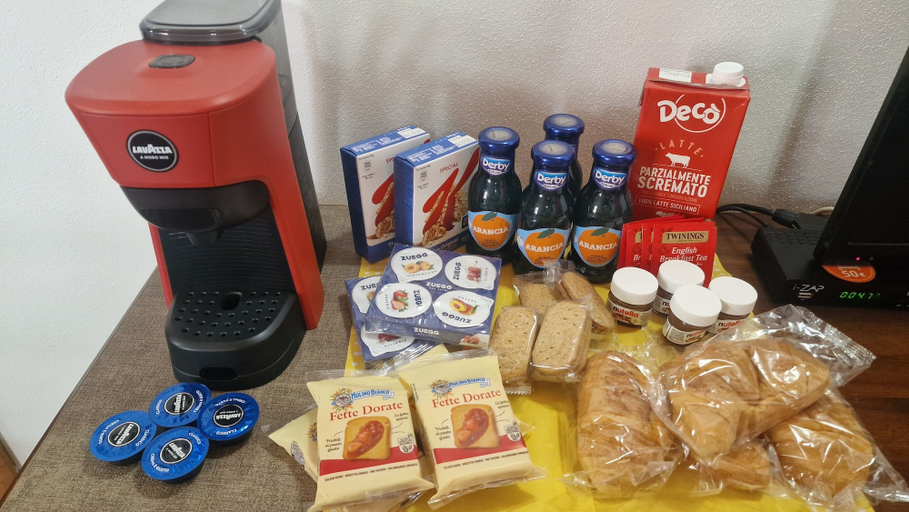 Food & Drinks 5, Le Case Al Quadrato Residence, Syracuse