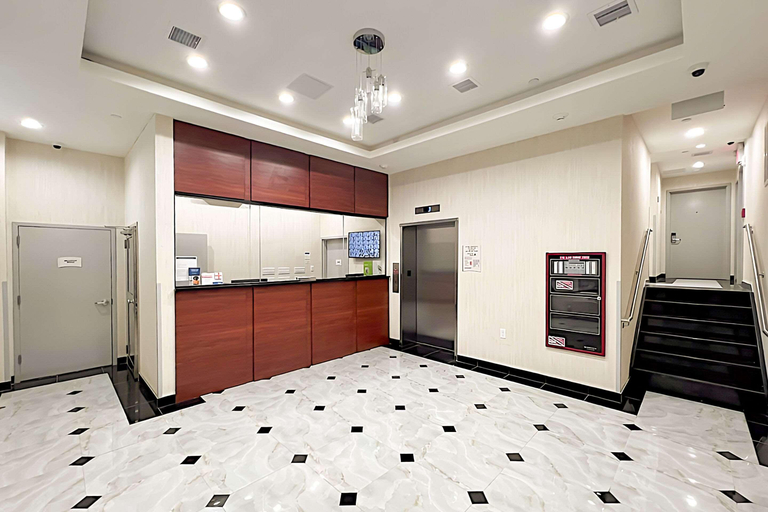 Public Area 2, Rodeway Inn Brooklyn - Brownsville, New York