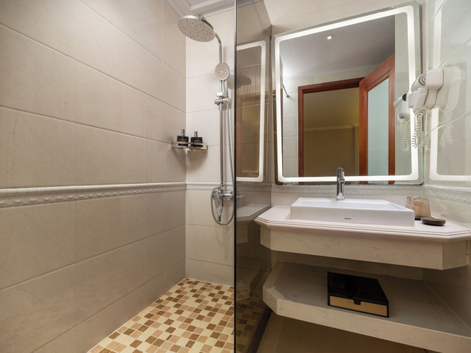 Bathroom 5, Hanoi Splendid Premium Hotel, Hoàn Kiếm