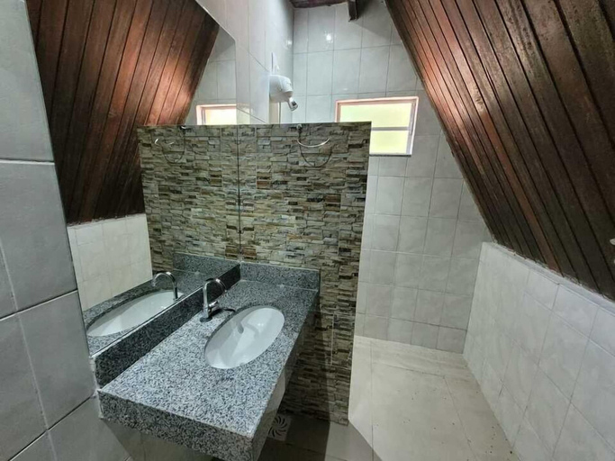 Bathroom, Itiquira Park Hotel, Formosa