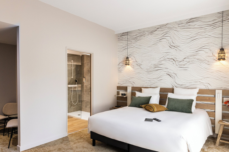 Bedroom 3, Mercure Ax Les Thermes, Ariège