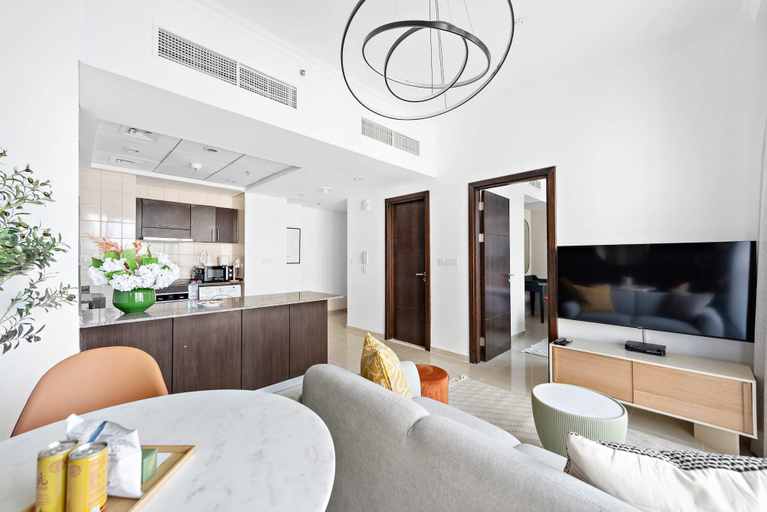 Room 3, Silkhaus in Bay Central Near Metro, Dubai