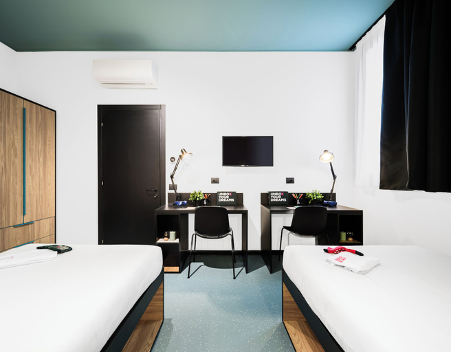 Bedroom 2, CX Modena Crocetta, Modena