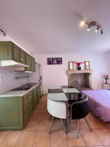 Room 4, Charming Home in Saint-pavace Near Le Mans, Sarthe