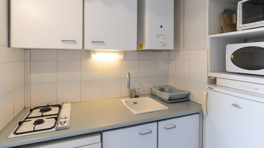Private kitchen 4, Apartment in Agde Near Sandy Beach, Hérault