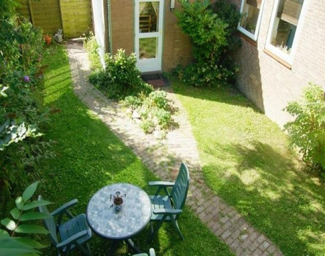 Balcony 2, Holiday Home in Petten Near Beach, Zijpe