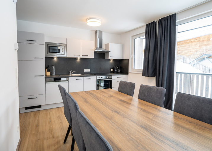 Dining, Apartment in Katschberghohe Near Ski Slopes, Tamsweg