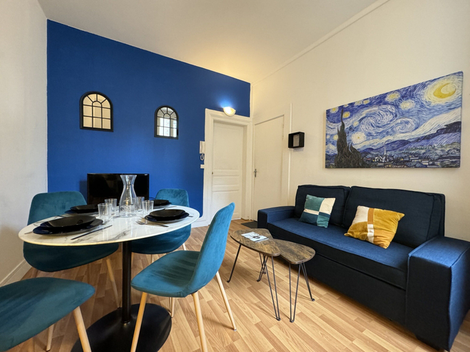 Living room 2, Apartment in Le Mans Near 24 Hours Circuit, Sarthe