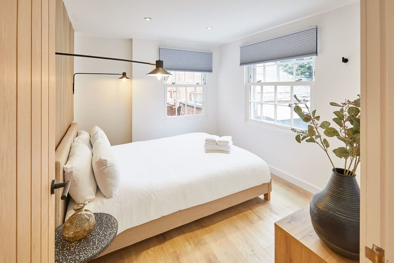 Room 5, Host Stay Simply Scandi Golden Lion Apartments, North Yorkshire