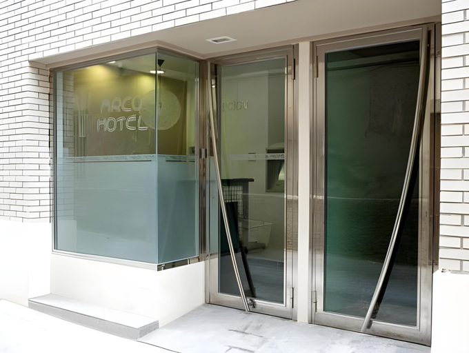 Others 4, Arcohotel, Zaragoza