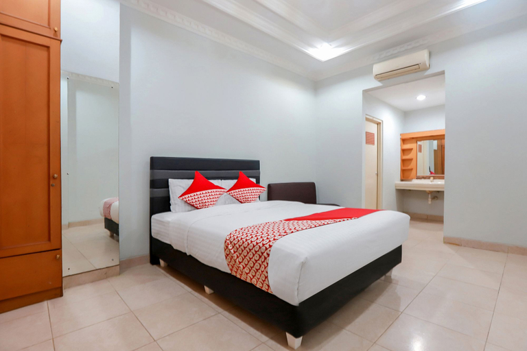 Others 5, Collection O Mangga Besar Near Lokasari Square Formerly 45 Residence, West Jakarta