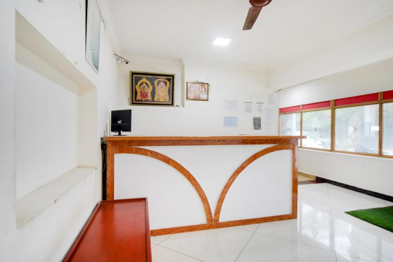 Others 2, Hotel Yadvik, Kancheepuram