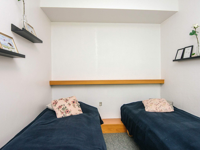 Bedroom 2, 4 Person Holiday Home in Ringkobing, Ringkøbing-Skjern