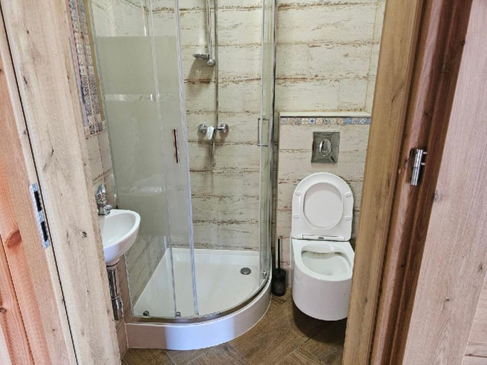 Bathroom 2, Holiday Home by Lake Wierzchowo With Private Beach, Koszalin