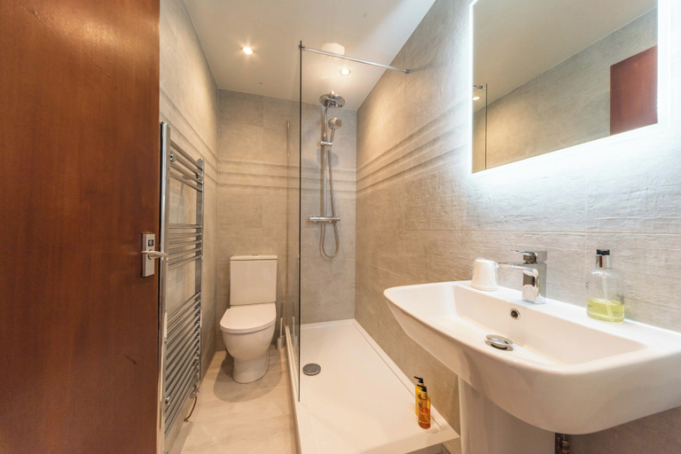 Bathroom 4, Tinto Hotel, South Lanarkshire