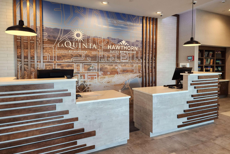Public Area 2, Hawthorn Extended Stay by Wyndham Del Rio, Val Verde
