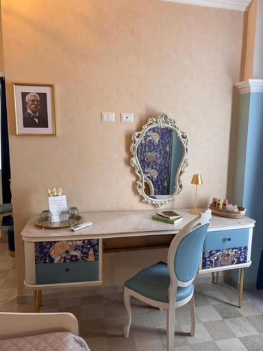 Interior 2, Stanze letterarie, Catania