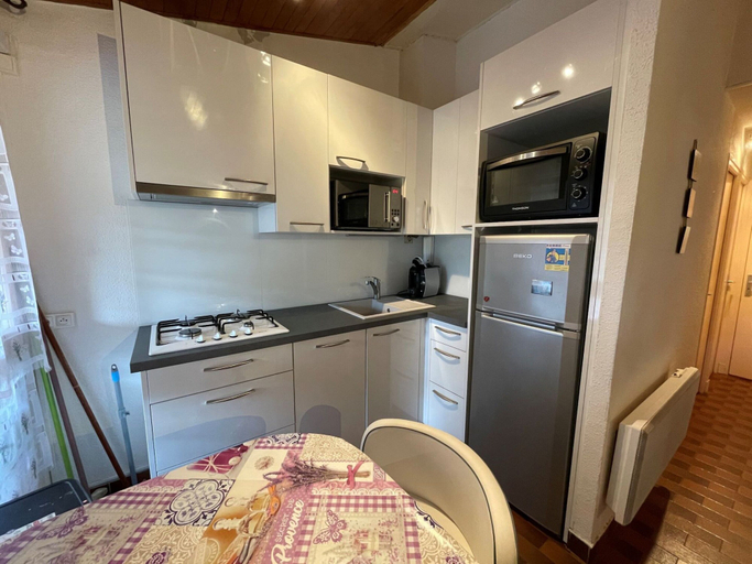 Private kitchen 5, Agde Relaxed Coastal Living, Hérault