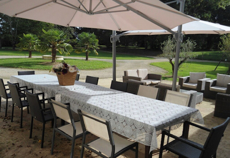 Dining 3, Cottage in Pyrenees With Pool & Golf, Hautes-Pyrénées