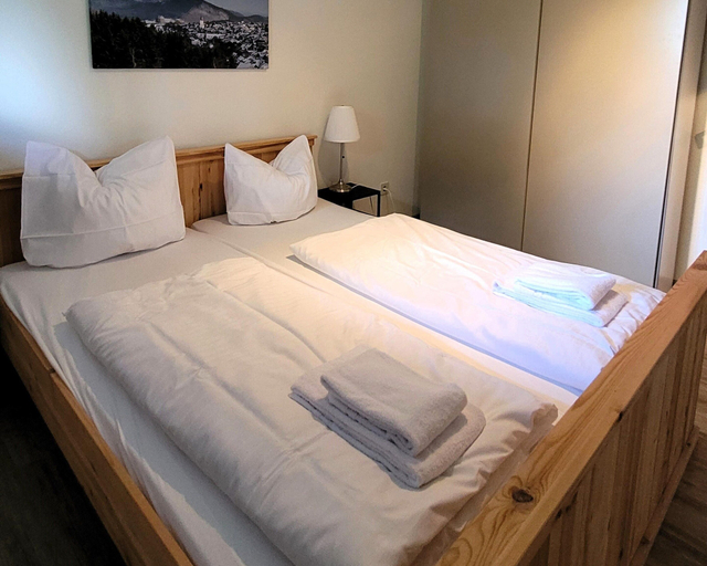 Room 2, Apartment in Winterberg Near Golf & Ski Lift, Hochsauerlandkreis