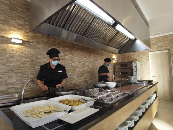 Food & Drinks 3, Arenas de Son Bou, Baleares
