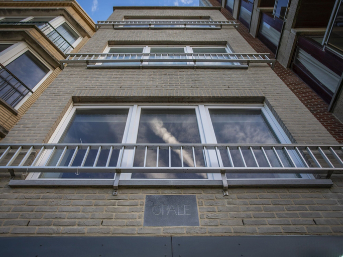 Exterior 5, Renovated Flat Suitable for 6 People, West-Vlaanderen