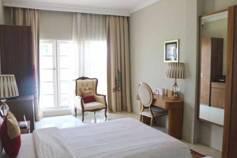 bedroom 6
