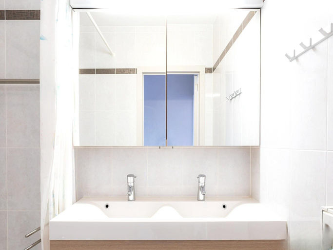 Bathroom 3, Chic Apartment in Koksijde With Modern Comforts, West-Vlaanderen
