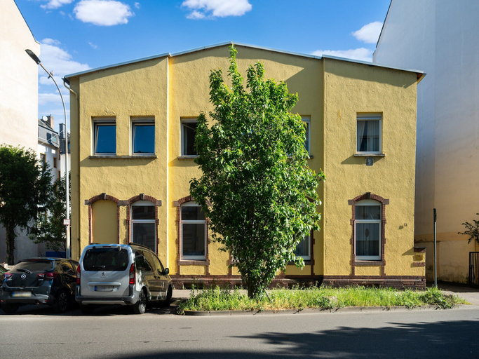 Primary image