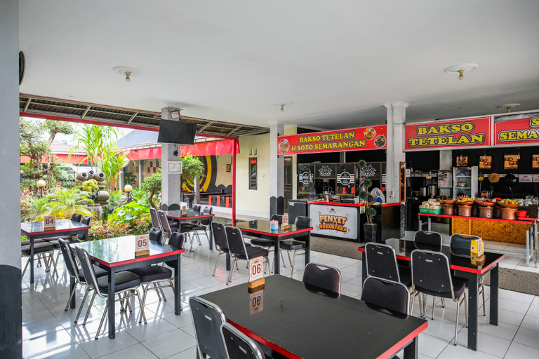 Food & Drinks 5, RedDoorz Syariah near Alun Alun Wonosobo 4, Wonosobo