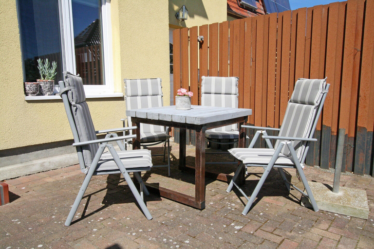 Balcony 4, Luxuriose Ferienwohnung mit Terrasse, Wiek, Vorpommern-Rügen