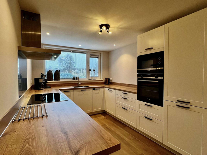 Private kitchen 2, Cozy Holiday Home Near the Beach, Zijpe
