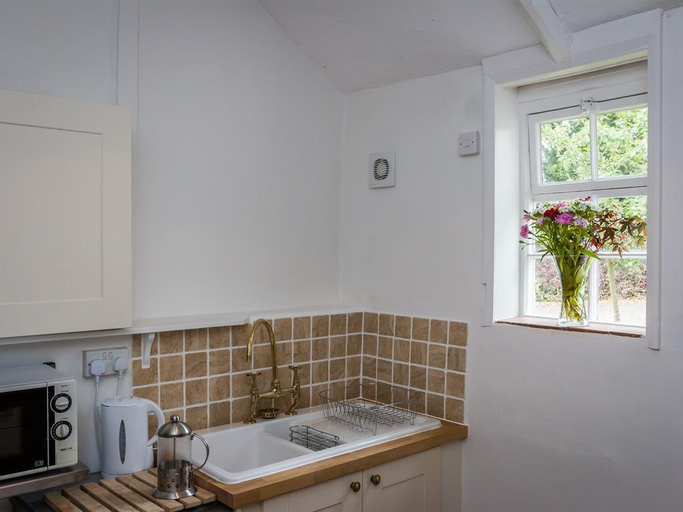 Others 4, Vicarage Cottage, Devon