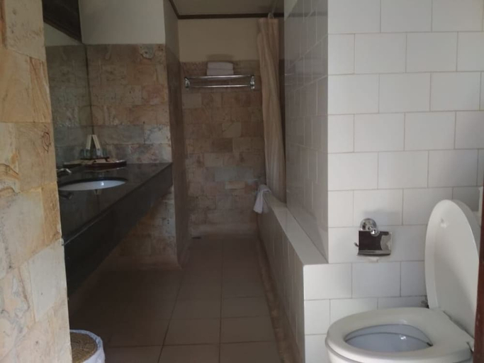 Bathroom 3, Tanjung Lesung Beach Hotel, Pandeglang