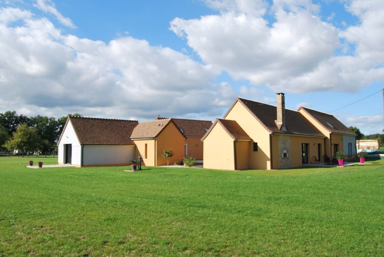 Exterior 4, Villa in Monce-en-belin Near Le Mans Circuit, Sarthe