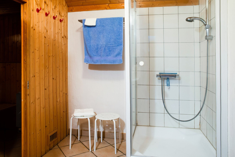 Bathroom 3, Rustic Retreat in Malmedy, Liège