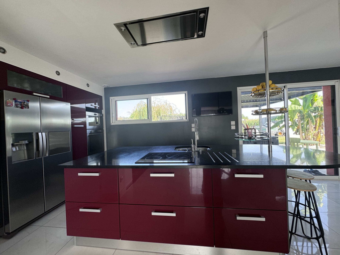 Private kitchen 3, Spacious Retreat for 12 With Spa Option, Sarthe