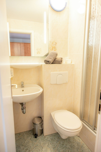 Bathroom 4, AaRa Hotel, Bautzen