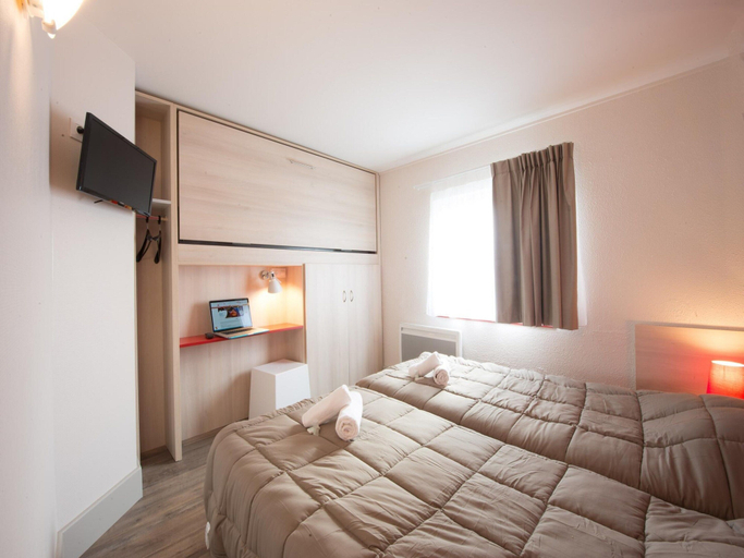 Room 5, Bayside Apartment in Bleriot-plage, Pas-de-Calais