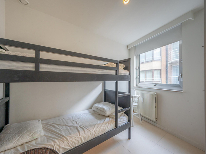 Room 5, Apartment in Heist near the Beach, West-Vlaanderen