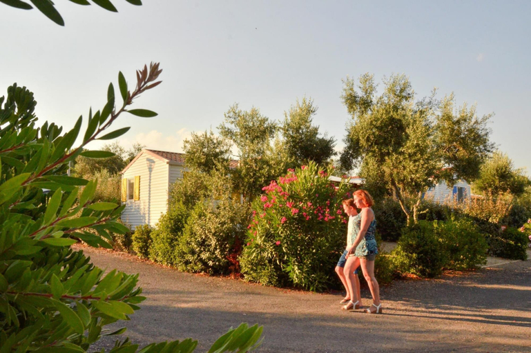 Others 5, Mobile Home in Bessan With Terrace, Hérault