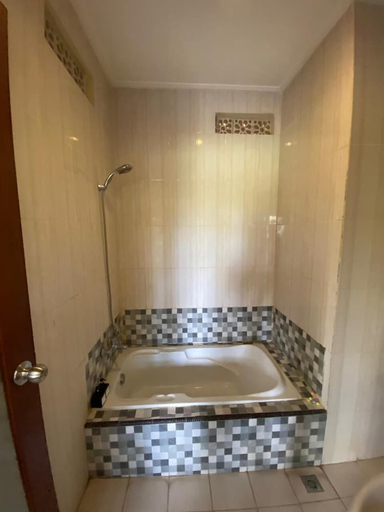bathroom 35