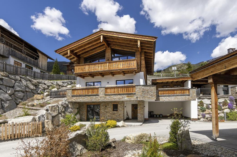Primary image, Chalet near Ski Lift with Garden, Zell am See