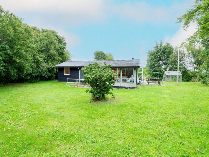 Others 5, 6 Person Holiday Home in Thyholm, Struer