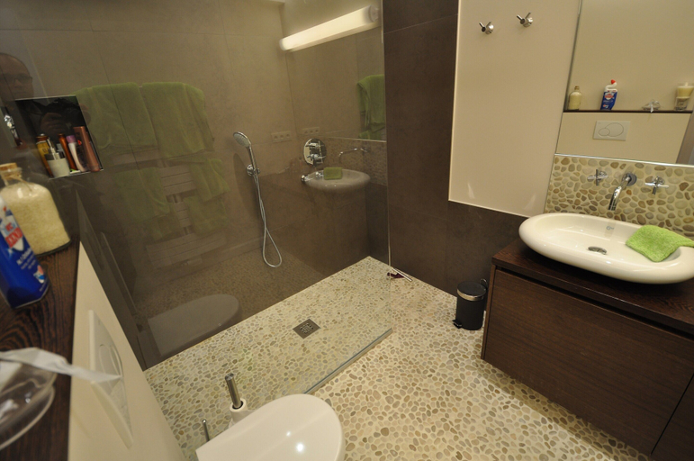 Bathroom 3, Apartment in Knokke-heist With Balcony, West-Vlaanderen