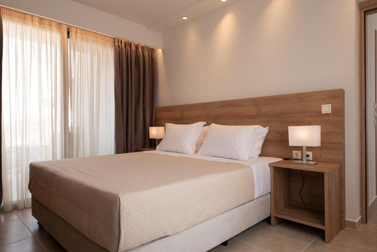Others 3, ALPHA APARTMENTS Free Shuttle from and to the Airport, Attica