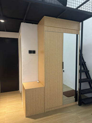 Sport & Beauty, Mezzanine kost, Jember