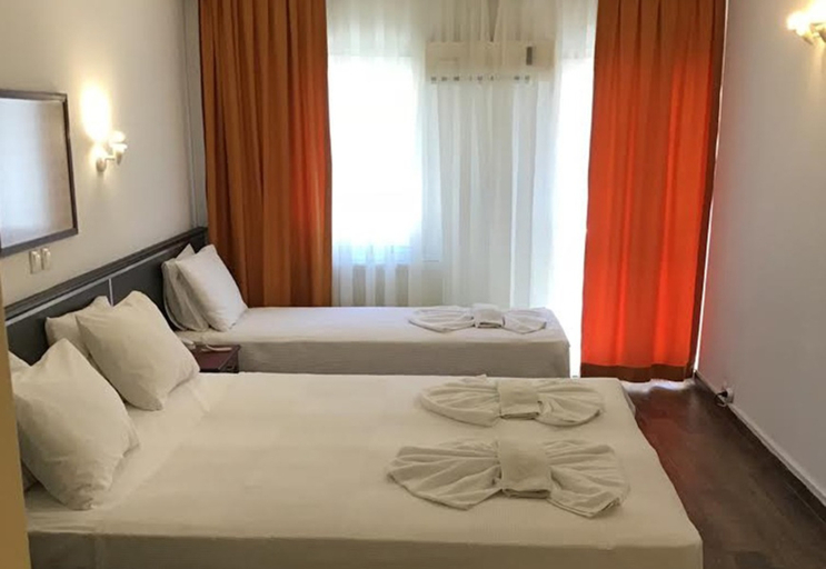 Bedroom 4, Otel Balca, Konak