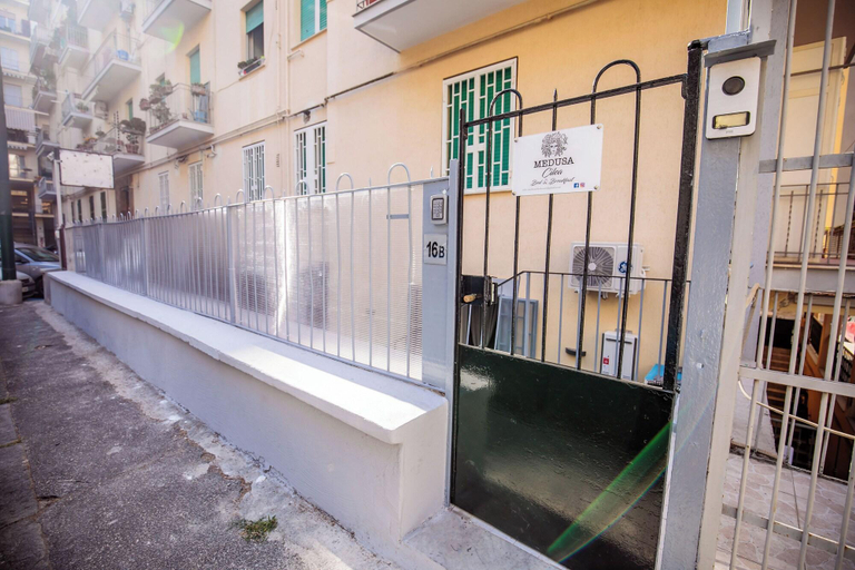 Exterior & Views 2, MEDUSA CILEA GUEST HOUSE, Napoli