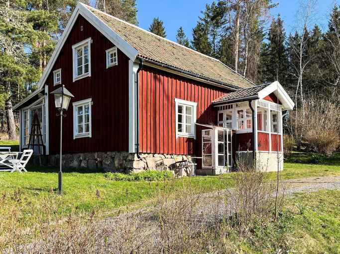 Primary image